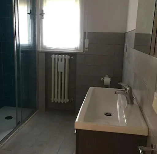 Cute 100 Mt From The Beach! *