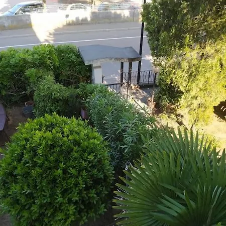 Cute 100 Mt From The Beach! Apartament