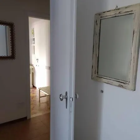 Apartment Cute 100 Mt From The Beach!