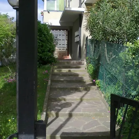 Cute 100 Mt From The Beach! Apartamento Lido Adriano