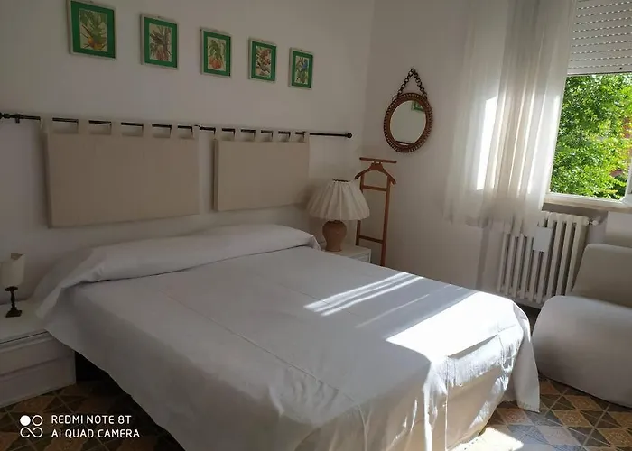 Cute 100 Mt From The Beach! 아파트 리도아드리