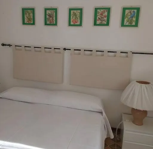 아파트 Cute 100 Mt From The Beach! *