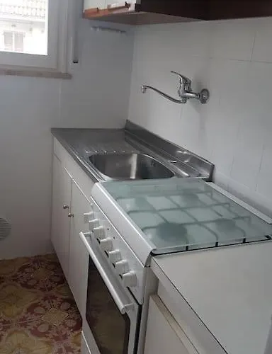 Cute 100 Mt From The Beach! *