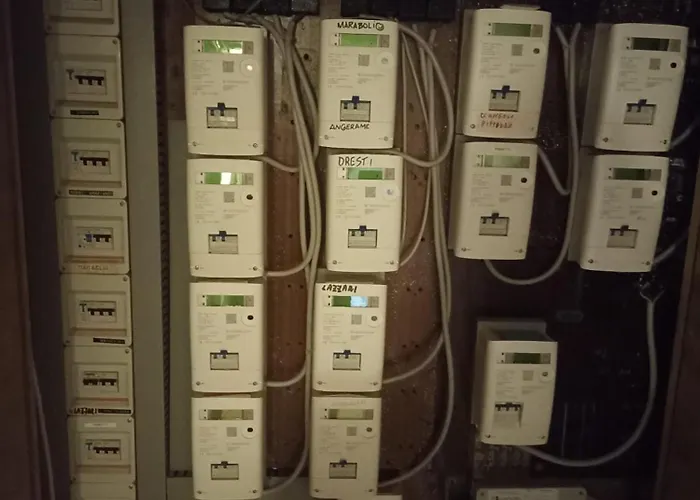 Cute 100 Mt From The Beach! *